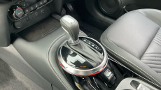 Nissan Juke 1.0 DiG-T Tekna 5dr DCT Petrol Hatchback